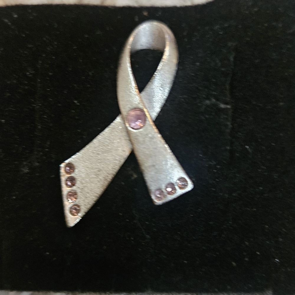 Avon pink ribbon Silverstone pin